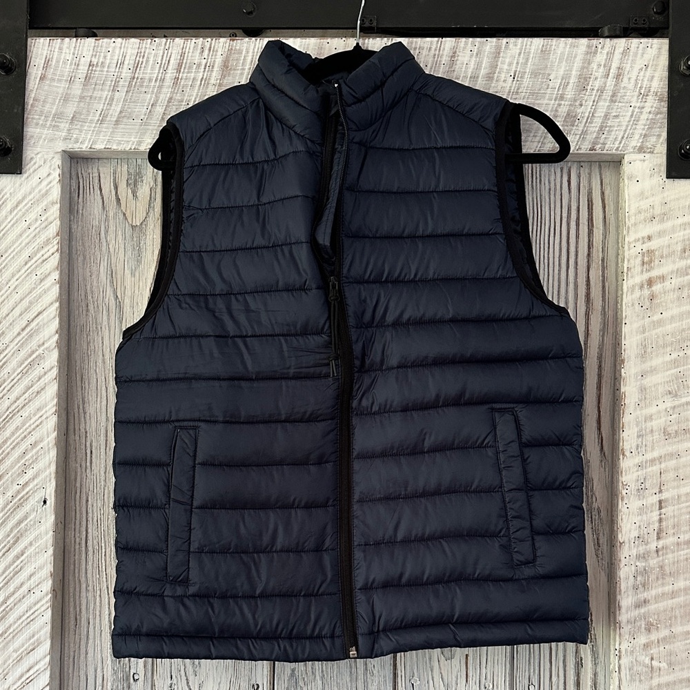 Aeropostale Men's Dark Blue Quilted Vest